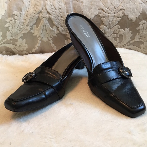 Black mules with pewter buckles - Picture 1 of 8